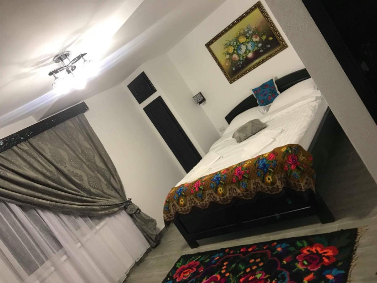 Cabana Hatere Moisei Esterno foto